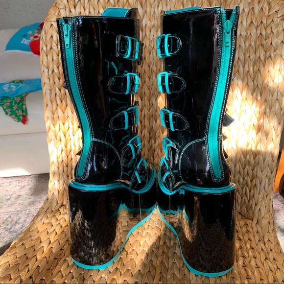 New YRU Dune Patent Butterfly Platform Boots - Picture 5 of 15